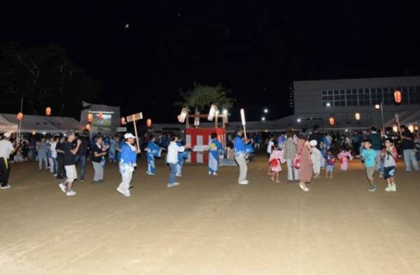 丹波花火大会19 ふるさと丹波ひかみの夏祭り 愛宕祭 が開催 場所 駐車場 シャトルバスは 横尾さん 僕 泳いでますか 兵庫県加古川市 の地域情報サイト